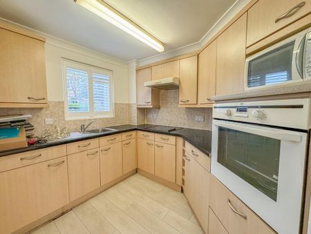 1 bedroom flat to rent - Photo 5