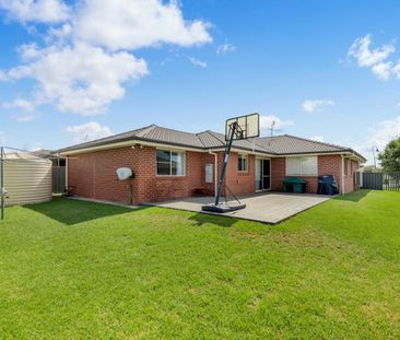 Beautiful 4 Bedroom Home in Lampada Estate - Photo 3