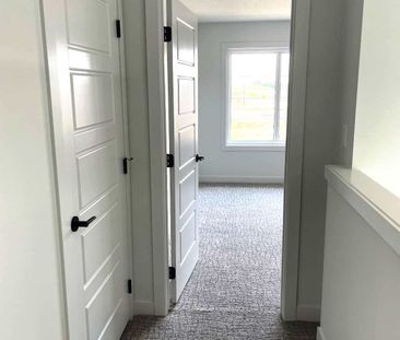 GREAT 3 BED, 2 5 BATH TOWNHOUSE WITH DBL GARAGE IN BEAUMONT - Photo 6