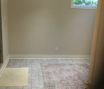 For Lease - 200 Oxford Street, Richmond Hill, Ontario - Photo 6