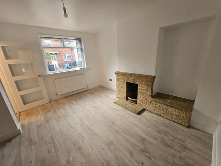 3 Bed Terraced House, Birkin Street, BS2 - Photo 4
