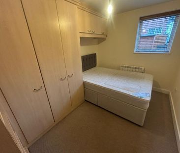 2 bedroom flat to rent - Photo 3