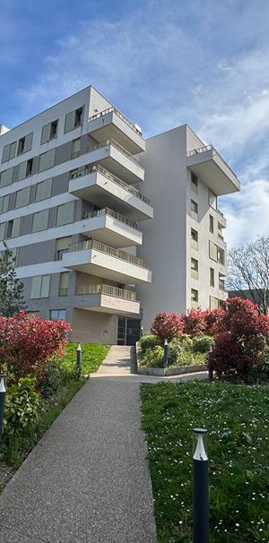 Appartement SARCELLES 4 pièces de 94.7m2 - Photo 1