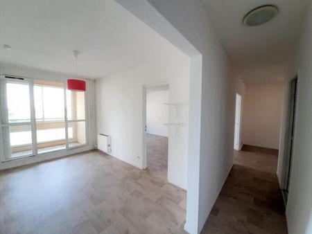 Location Appartement 3 pièces 73m² ST PRIEST 69800 - Photo 5