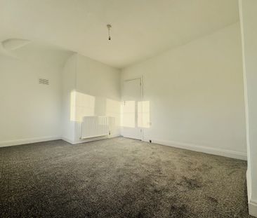 Laverton Road, Bradford - Photo 2