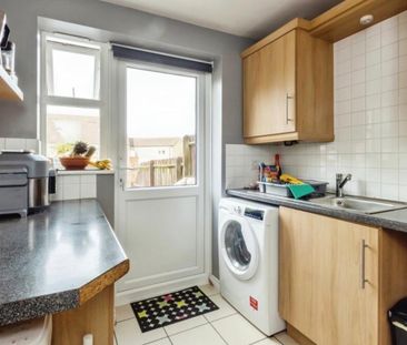 3 Bed Terraced House, Leonard Street, NG6 - Photo 5