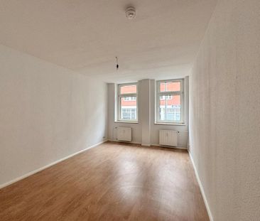 Großzügige 4-Raum-Wohnung mit Terrasse in Chemnitz – 98 m² zum Wohl... - Photo 1
