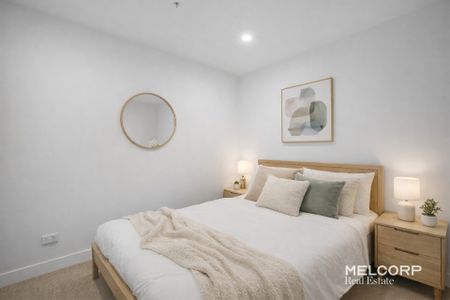 EAST-END SOPHISTICATION AT TRILLIUM APARTMENTS - UNFURNISHED - Photo 3