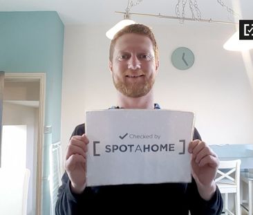 Room in shared apartment for rent in Inns Quay, Dublin - Photo 2