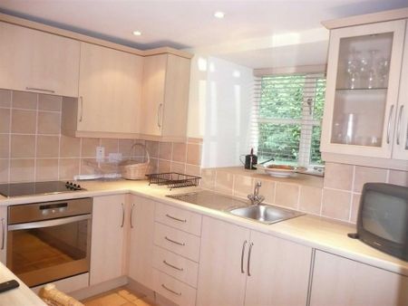 1 bedroom barn conversion to rent - Photo 5