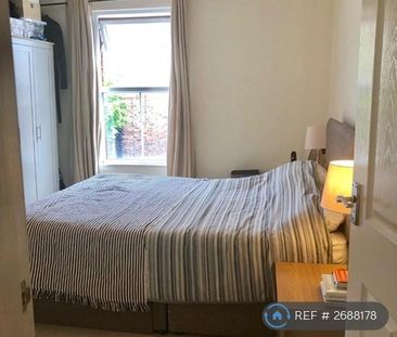 2 bedroom terraced house to rent - Photo 4