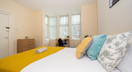 10 Manor Terrace, Headingley, Leeds, LS6 1BU - Photo 4