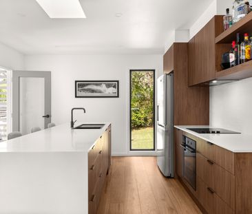 32 Granada Avenue, Macquarie Hills NSW 2285 - House For Rent | Domain - Photo 6