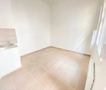 Location Appartement 1 pièce 14m² - Photo 3