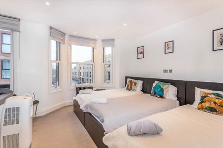 3 bedroom terraced house to rent - Photo 3