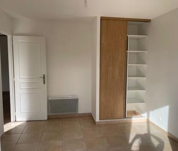 Location Appartement 3 pièces 82m² DRAGUIGNAN 83300 - Photo 5