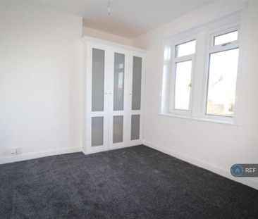 2 bedroom end of terrace house to rent - Photo 4