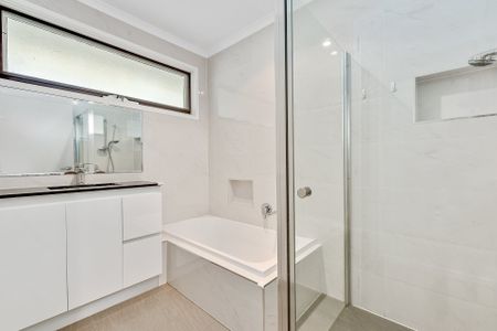 6 Abbeydale Court, Mulgrave - Photo 3