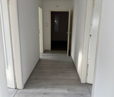 Dachgeschoss-Wohnung in ruhiger Wohnlage. - Photo 1