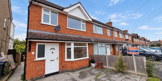 3 bedroom terraced house to rent - Photo 3