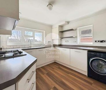 Queensway, Maidenhead, Berkshire, SL6 - Photo 6