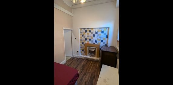 Studio Flat, London, NW10 - Photo 2