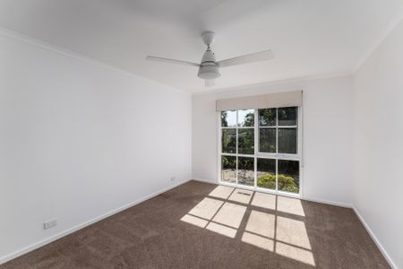 IMMACULATE & PRIVATE TWO BEDROOM UNIT - Photo 4
