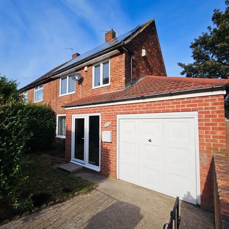 3 bed semi-detached house to rent in NE12 - Photo 5