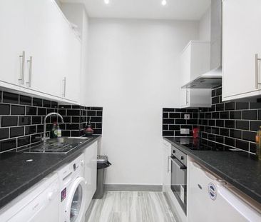 47-49 Church Road, Ashford,TW15 - Photo 2