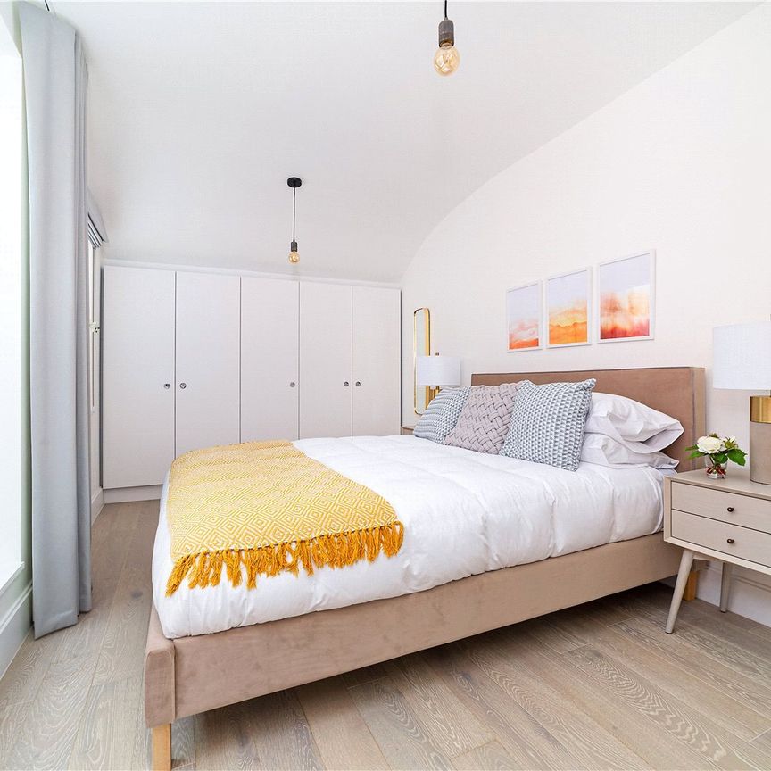 Penrose Mews, Bishops Park, SW6, London - Photo 1