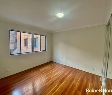 2/13-15 Helen Street, Westmead, NSW 2145 - Photo 1