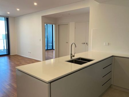 Modern 2-Bedroom Apartment - Photo 4