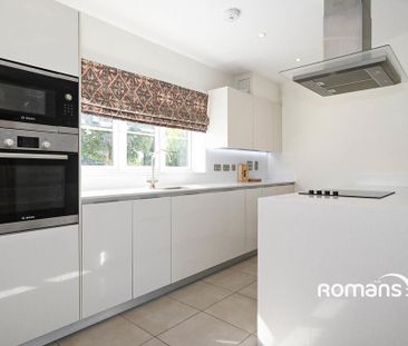 3 bedroom detached house to rent - Photo 4