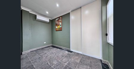 Low Rent at High Quality Lifestyle in Kellyville - Photo 3