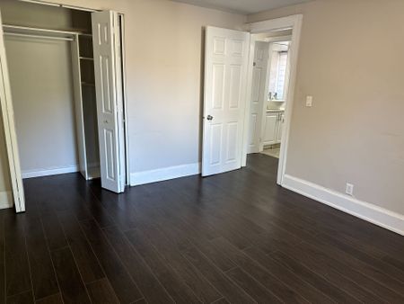 For Lease - 164 Adelaide Avenue, Oshawa, Ontario - Photo 3