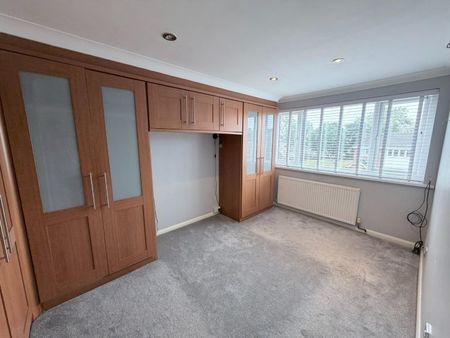 3 bedroom House To Let - Photo 4