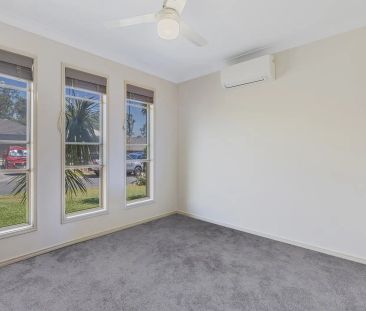 Low-Maintenance Modern Living in a Quiet Narangba Pocket - Photo 4