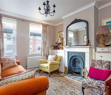 An immaculately presented semi detached home in the heart of Guildf... - Photo 5