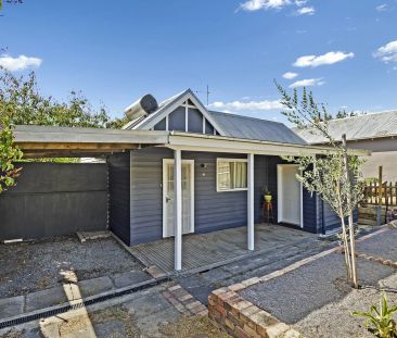 Charming Family Home! - Photo 2