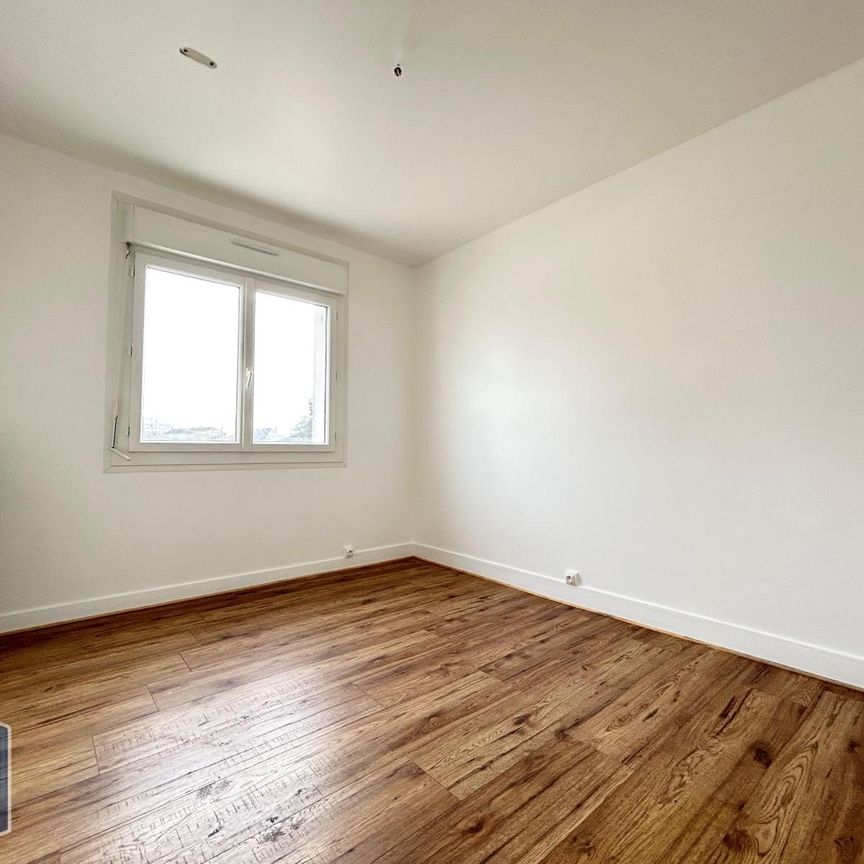 Location Appartement 4 pièces 72m² ST PIERRE DES CORPS 37700 - Photo 1