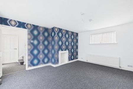 30 Strand Avenue, Holywood, BT18 9AW - Photo 2