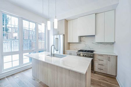 For Lease - 35 Alton Crescent, Vaughan, Ontario - Photo 4