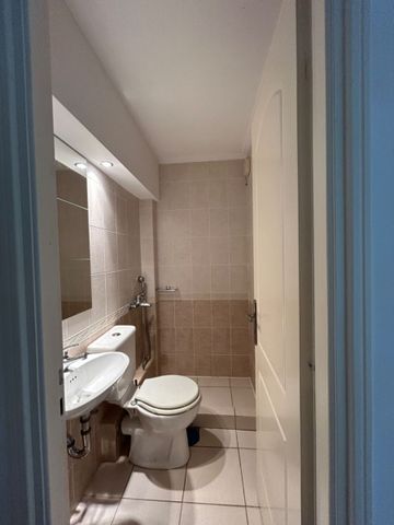 Studio/Γκαρσονιέρα για ενοικίαση Κέντρο Σαρωνίδας - παραλία (Σαρωνίδα) - Photo 5