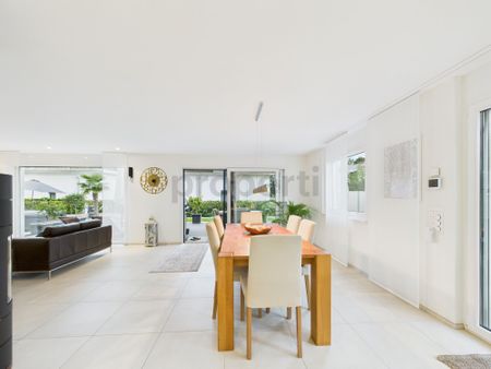 Exklusives Einfamilienhaus in Dürnten - mit Sauna und Jacuzzi - Photo 3