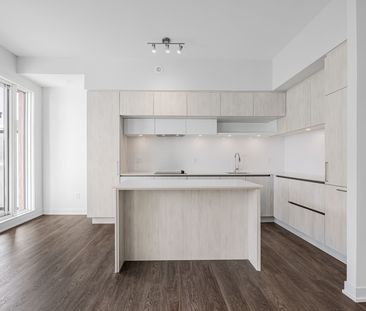 For Lease - 2 Steckley House Lane Unit# 920, Richmond Hill, Ontario - Photo 3