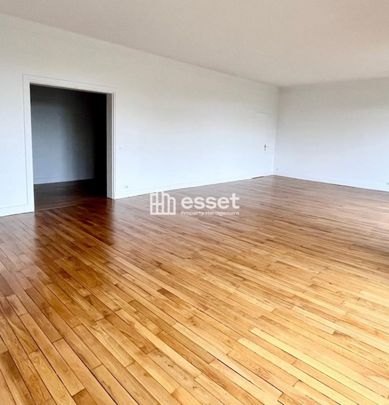 Appartement • Saint James-Général Koenig - Photo 1