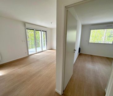 Location Appartement 2 pièces 48m² TOURS 37200 - Photo 2