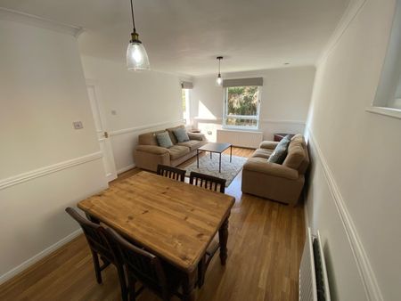 St Johns Park, London, SE3 - Photo 3