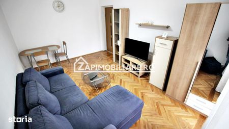 Apartament 2 camere, 1 pivniță, 55 mp,et 1,aproape de Centru - Fotografie 4