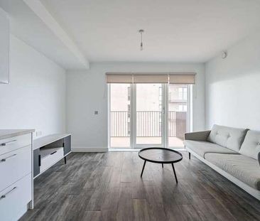 Adlay Apartments, Silvertown, E16 - Photo 2